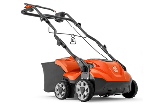 Husqvarna S138C Gyepszellőztető